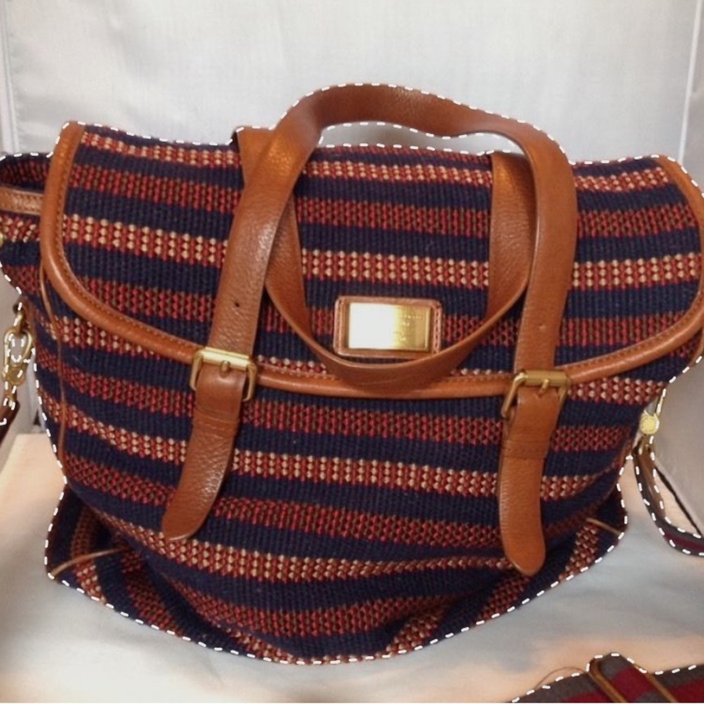 ISO**^ I am looking for this Marc By Marc Jacob’s bag!!